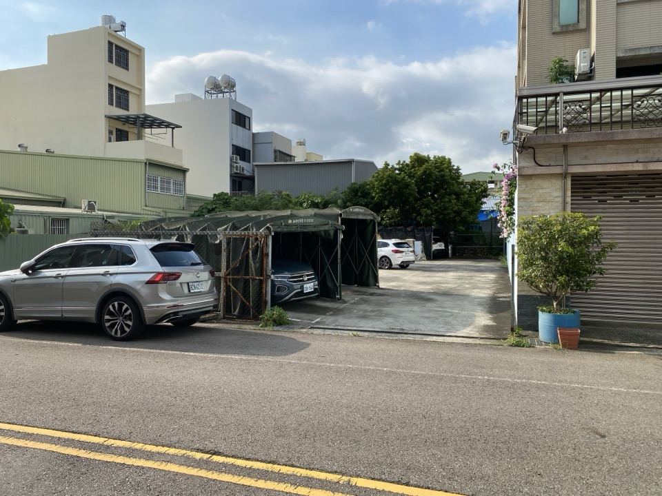 ㄎㄠ一杯附近免費停車場入口照片